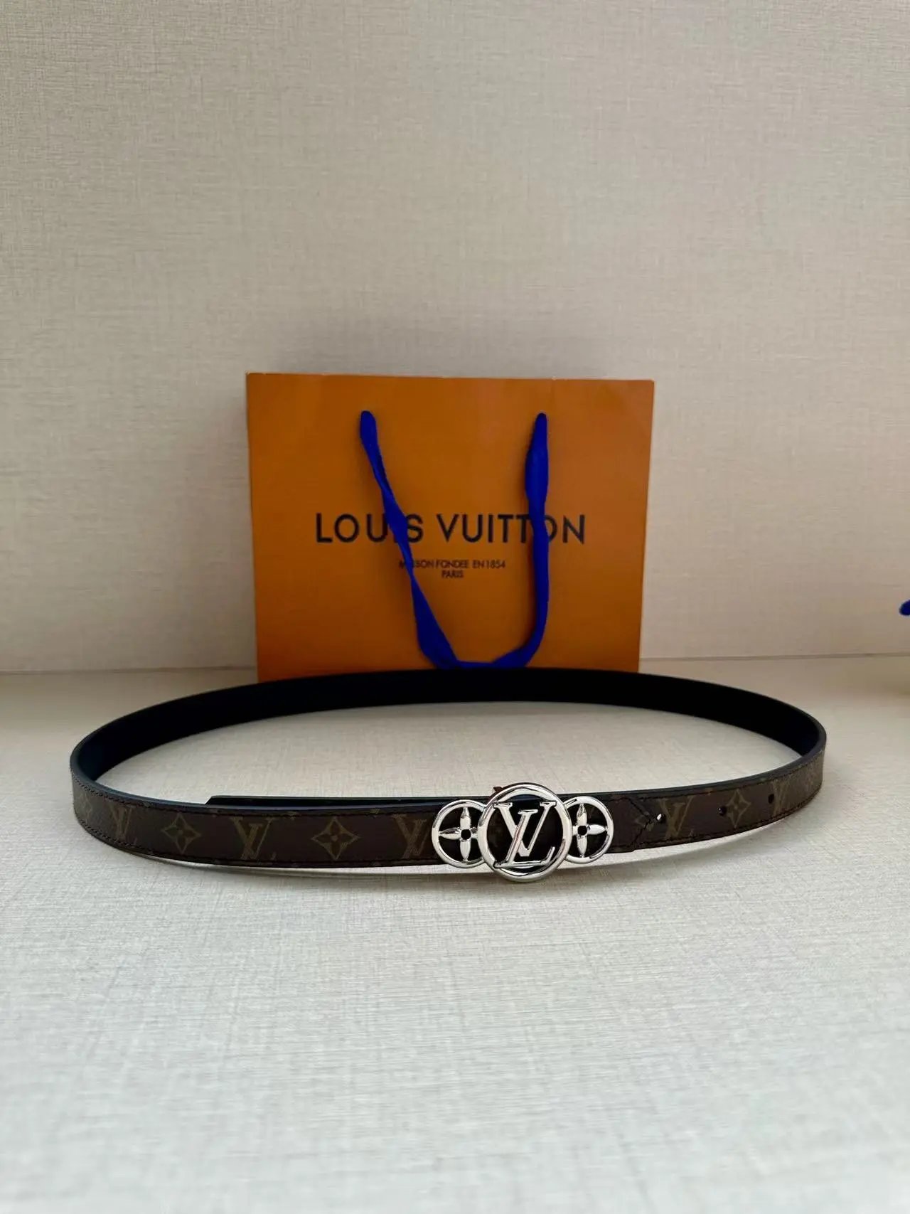  Louis Vuitton Gucci...Belt