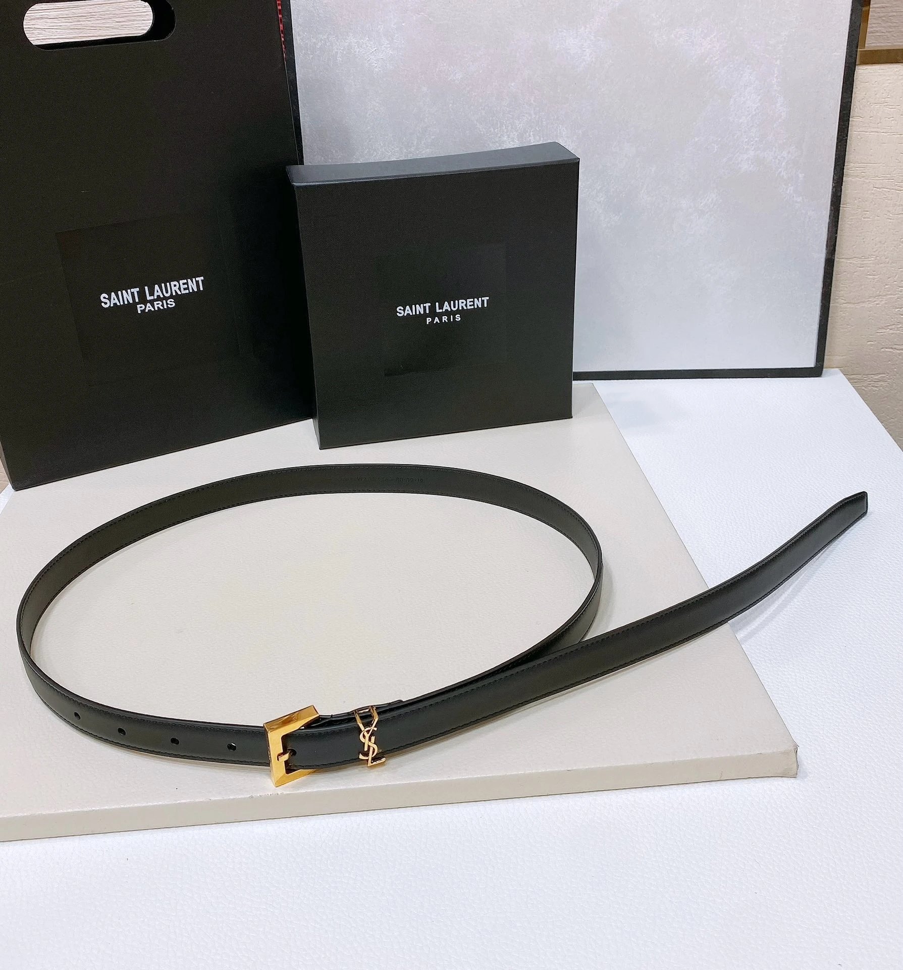 Saint Laurent Belt