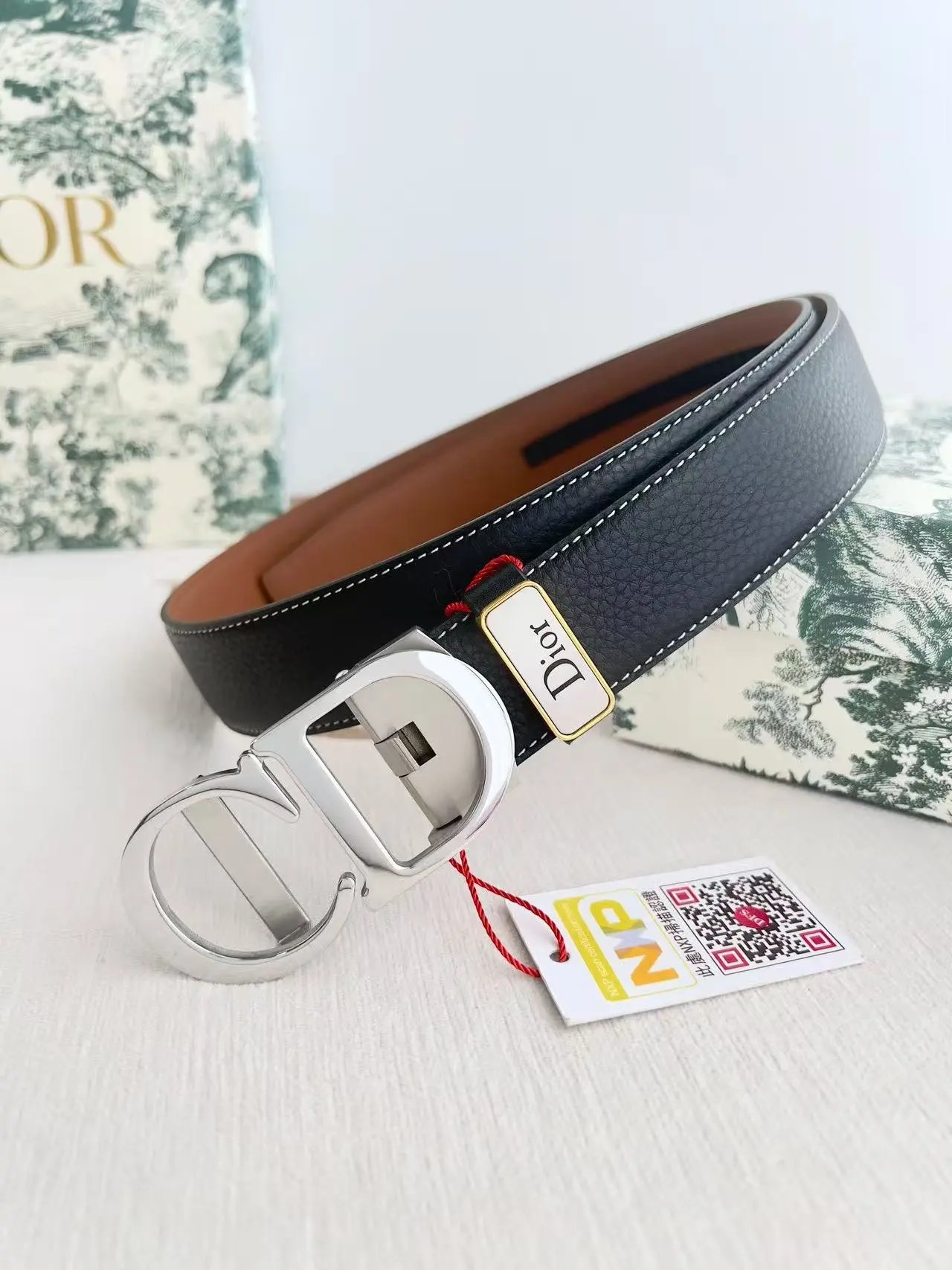  Louis Vuitton Gucci...Belt
