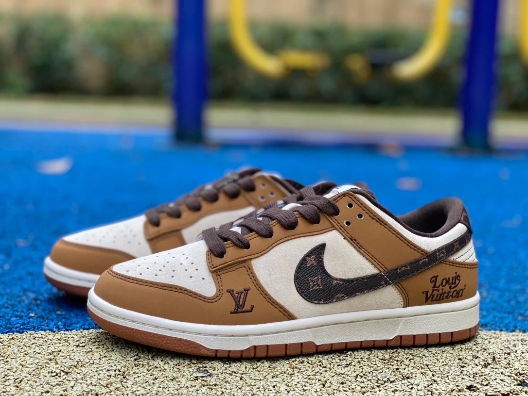 Nike Dunk Low Retro