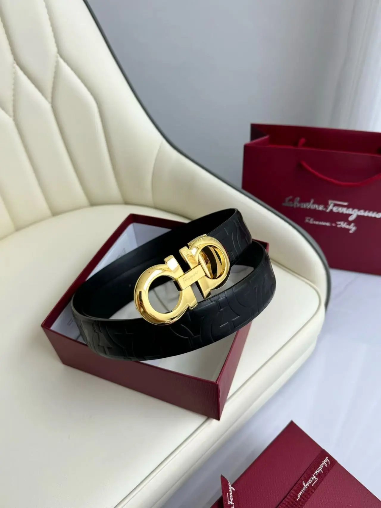  Louis Vuitton Gucci...Belt