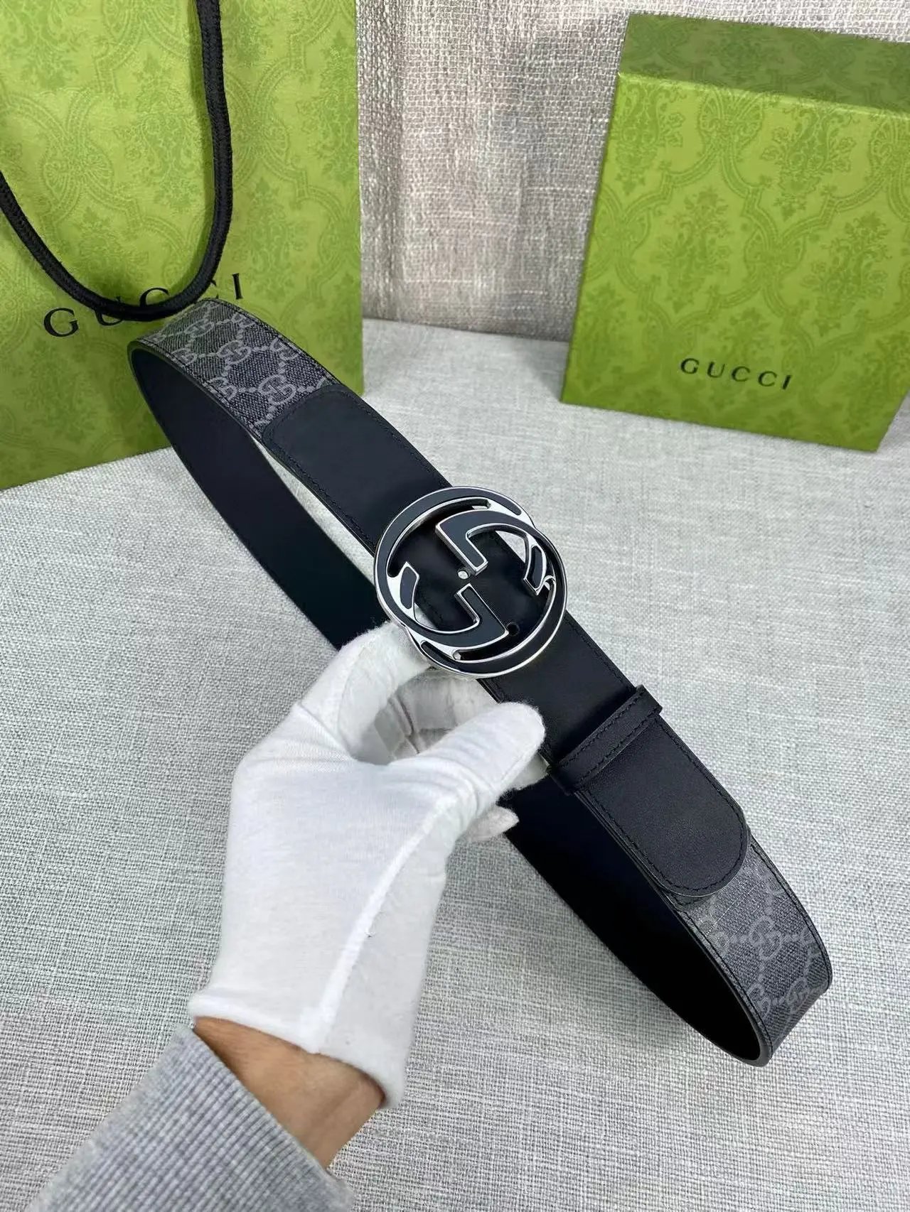  Louis Vuitton Gucci...Belt