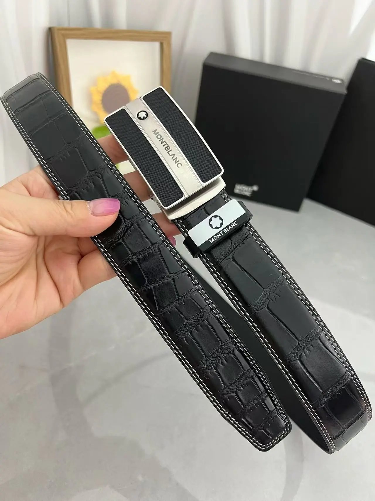  Louis Vuitton Gucci...Belt