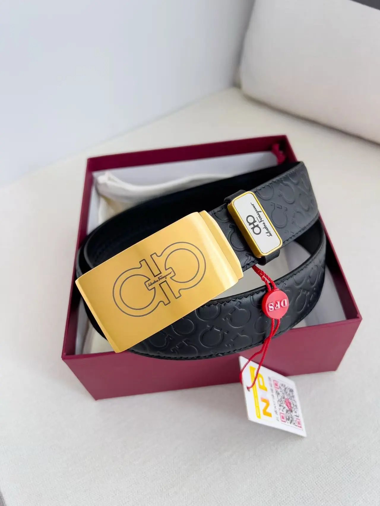  Louis Vuitton Gucci...Belt