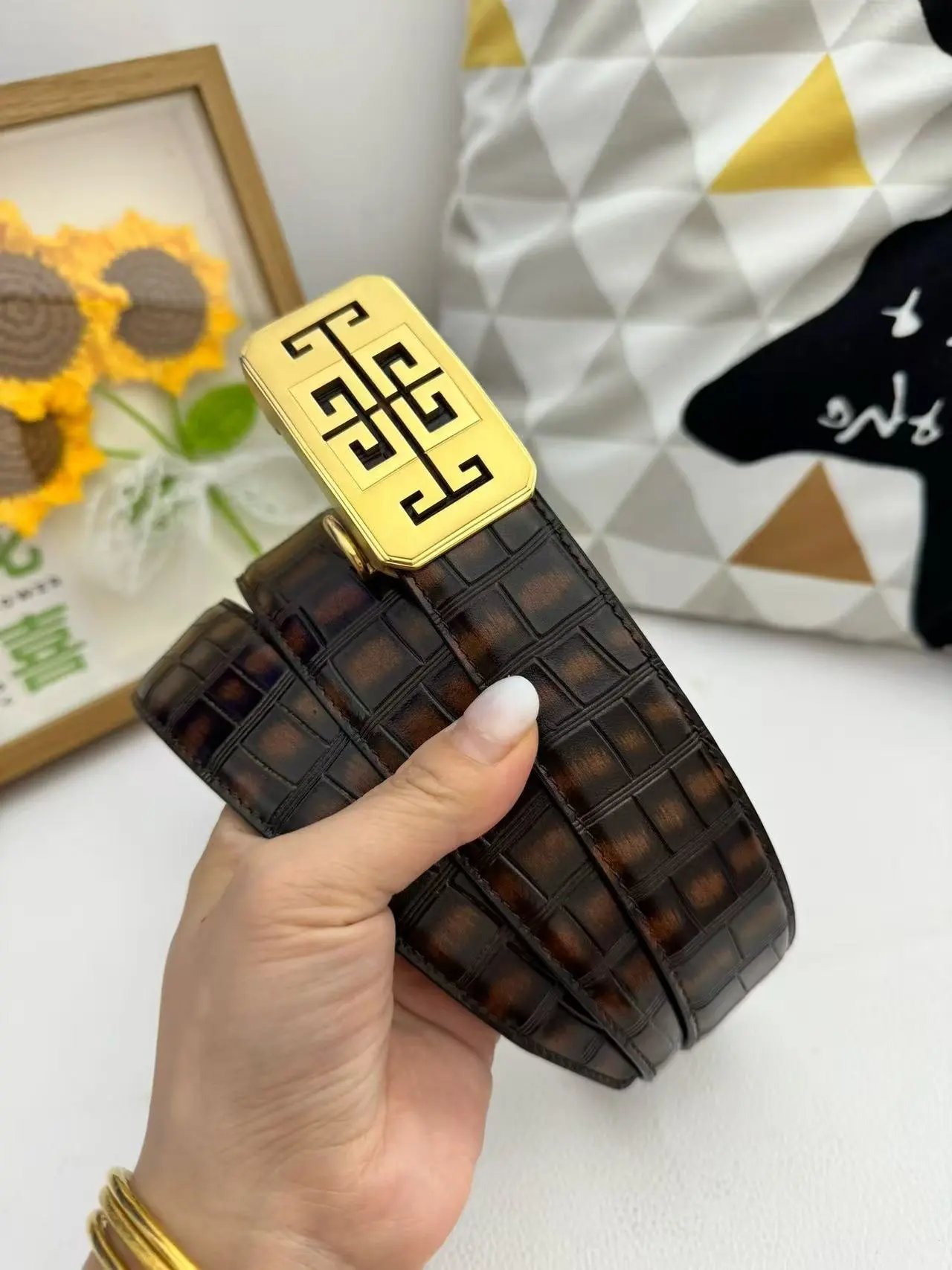  Louis Vuitton Gucci...Belt