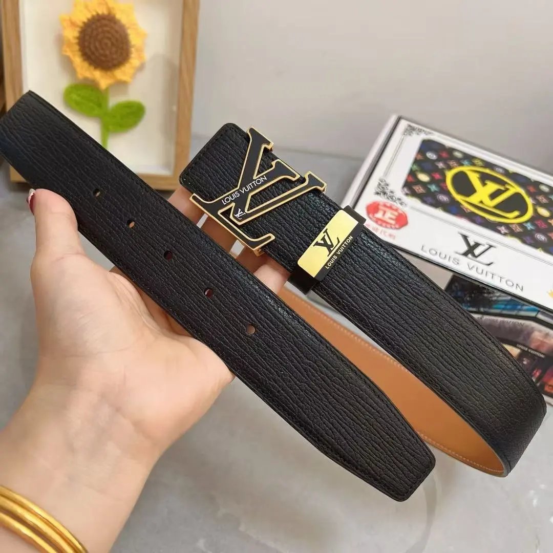  Louis Vuitton Gucci...Belt