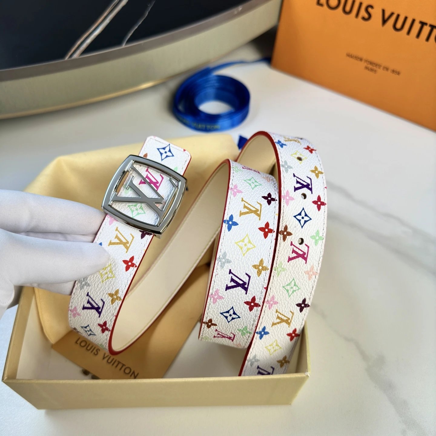 Louis Vuitton miu miu...Belt