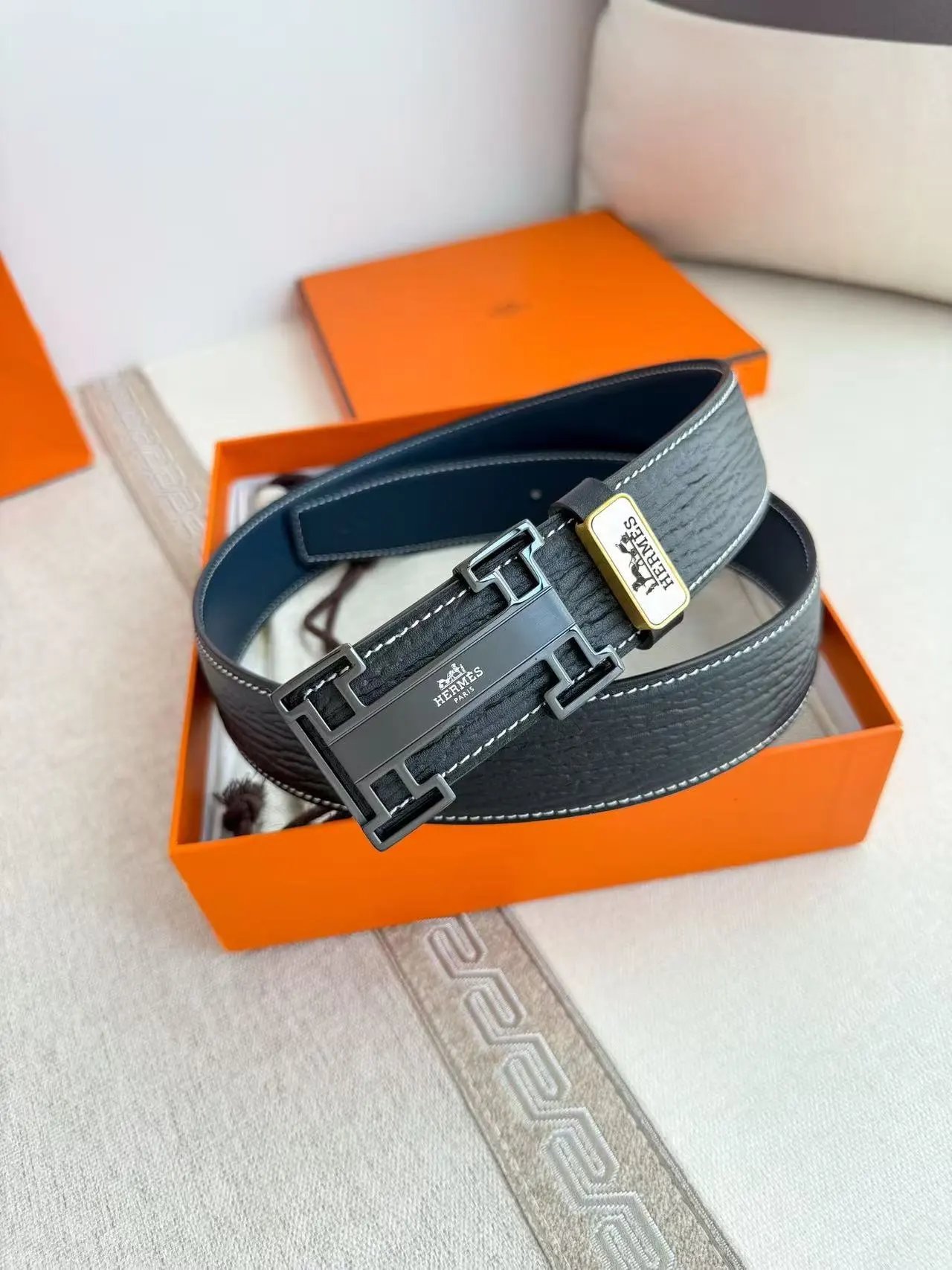  Louis Vuitton Versace...Belt