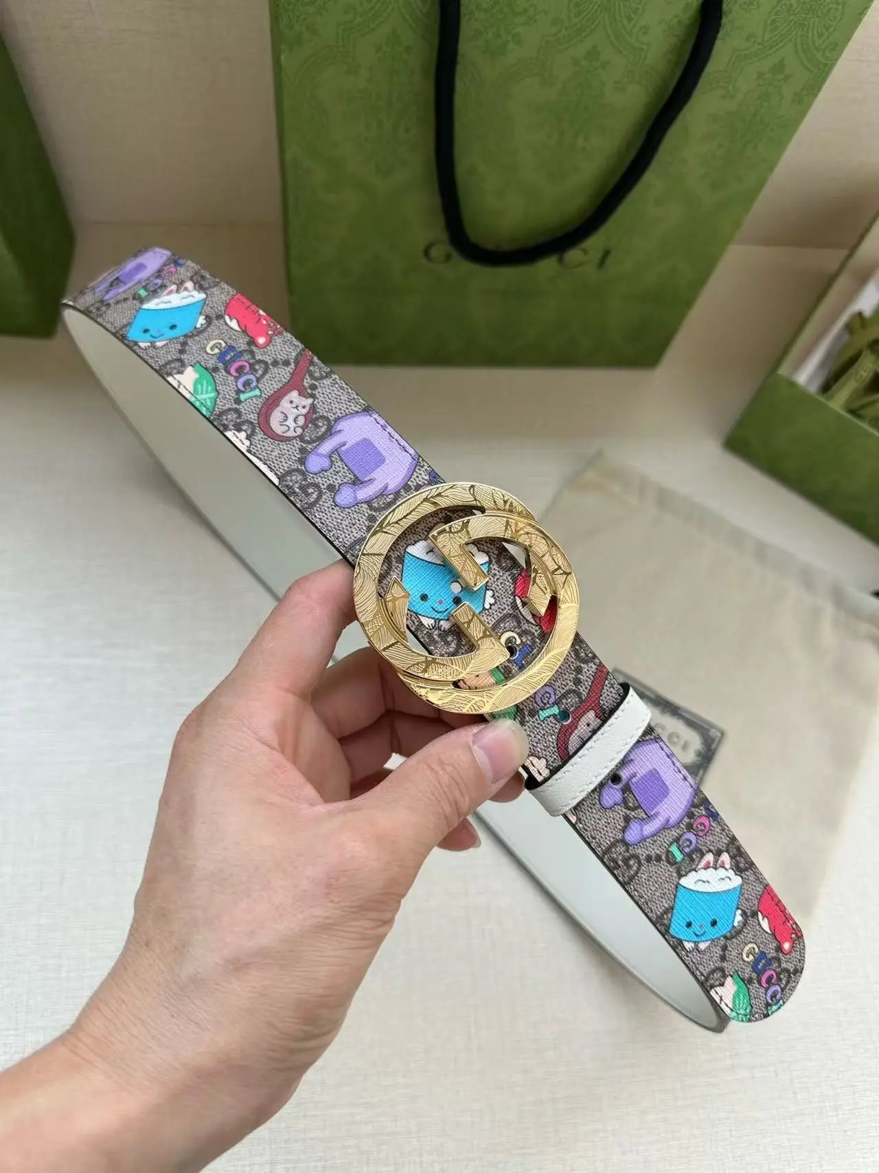  Louis Vuitton Gucci...Belt