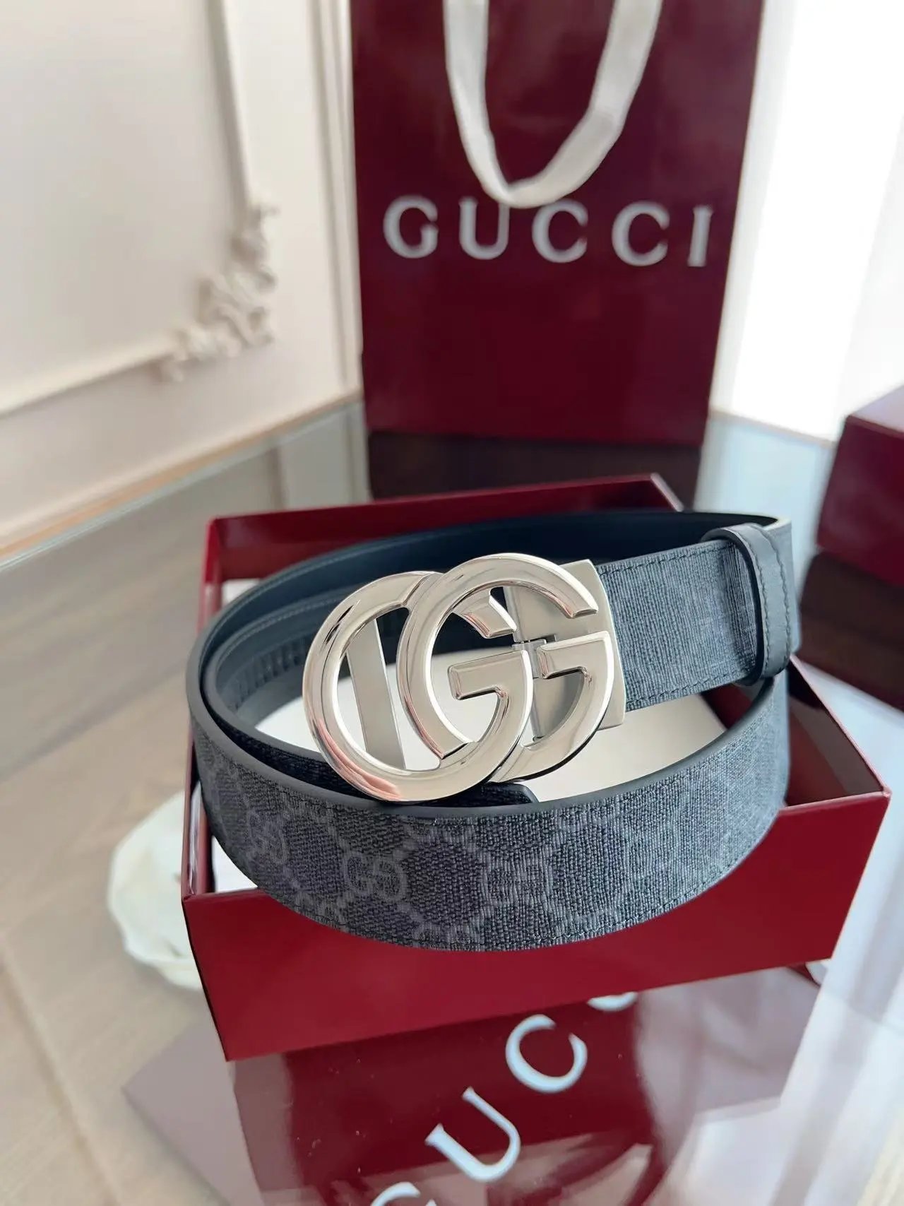  Louis Vuitton Gucci...Belt