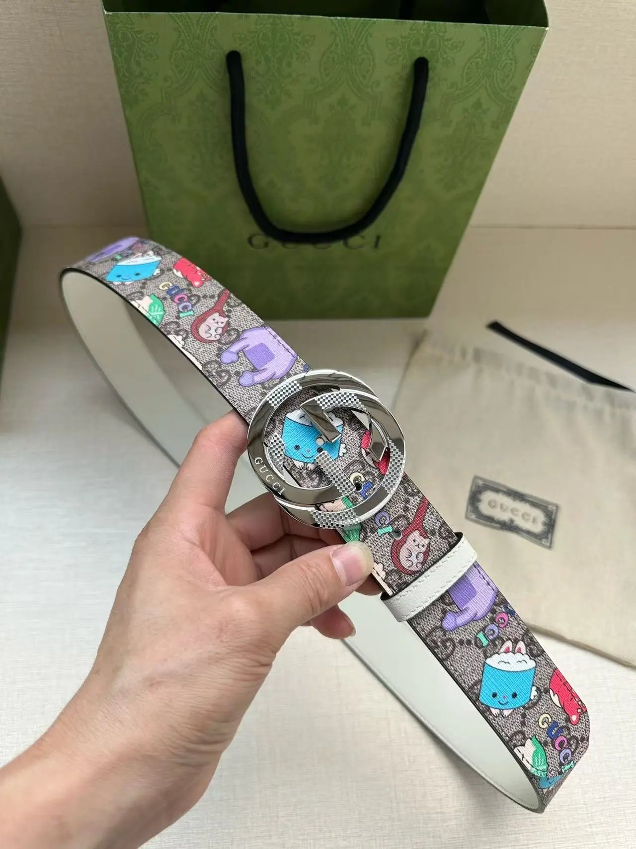  Louis Vuitton Gucci...Belt