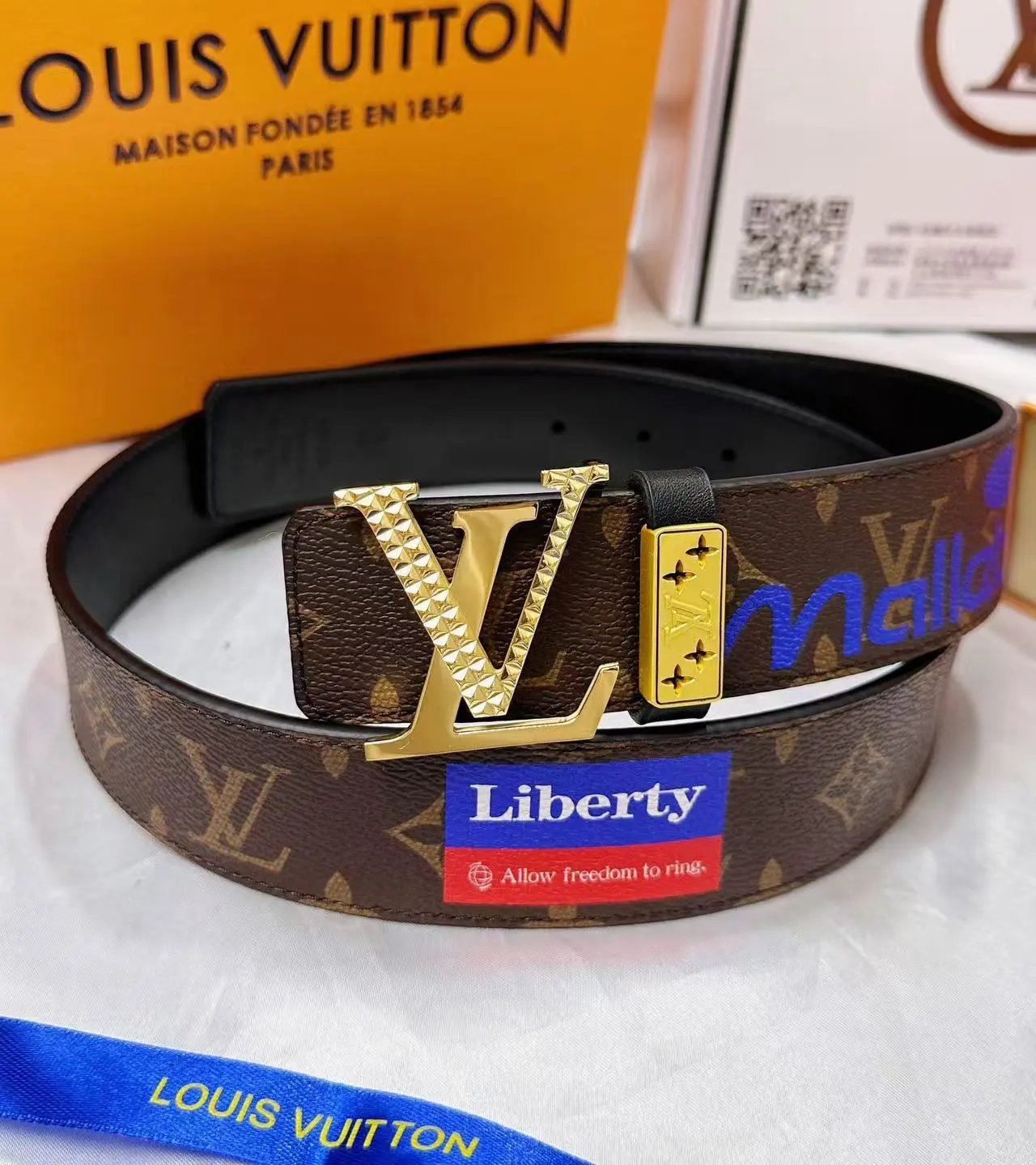  Louis Vuitton Versace...Belt