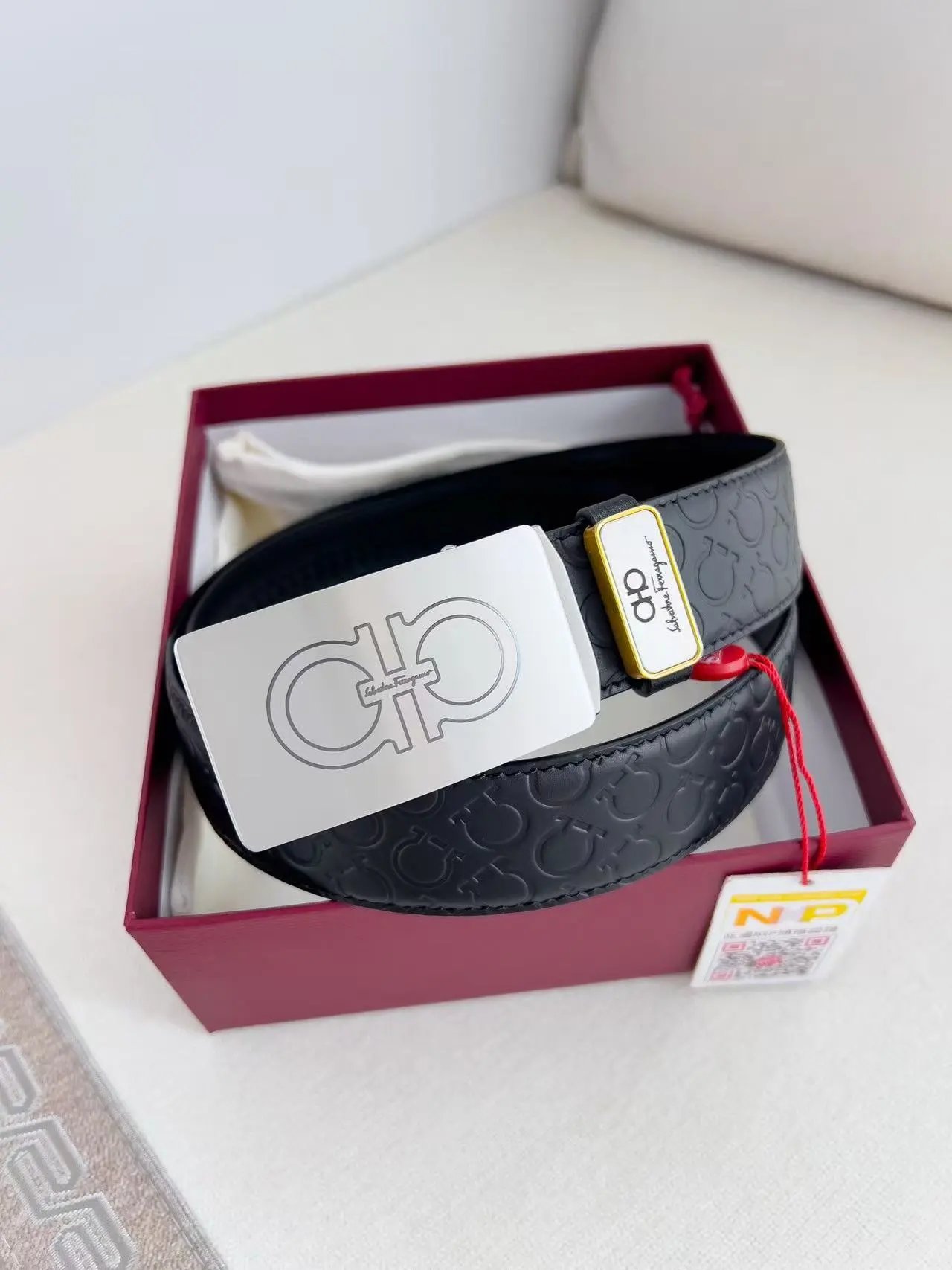  Louis Vuitton Gucci...Belt