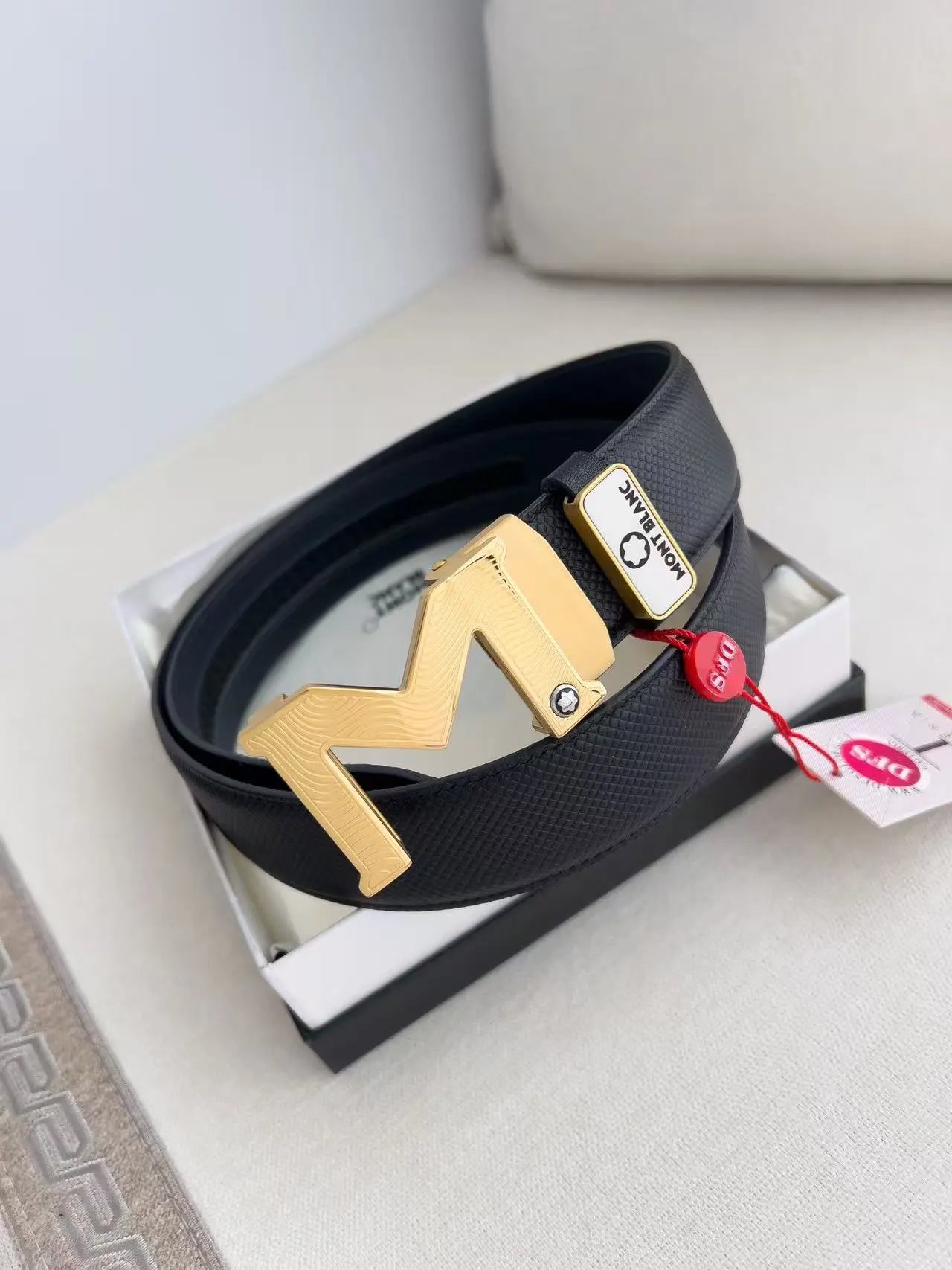  Louis Vuitton Gucci...Belt