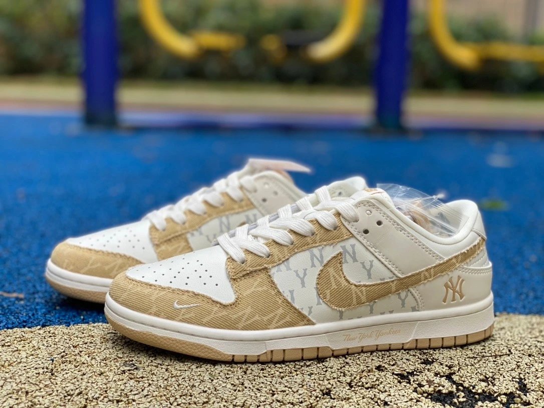 Nike Dunk Low Retro
