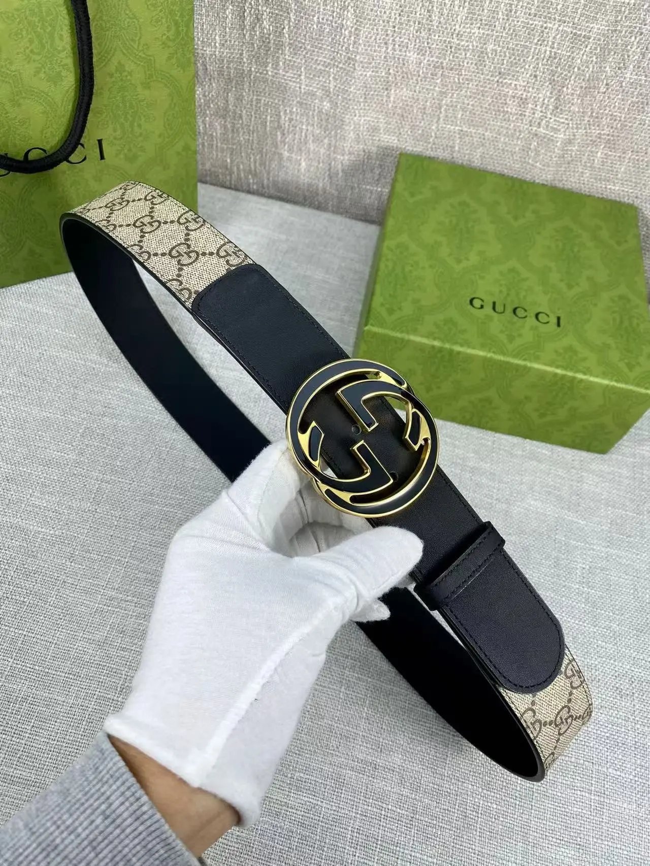  Louis Vuitton Gucci...Belt