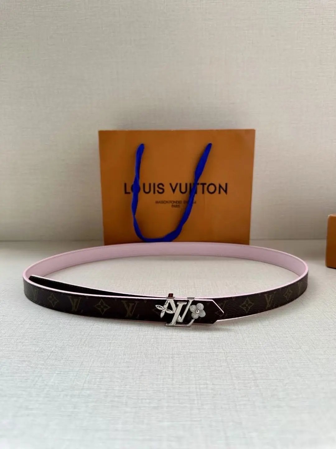  Louis Vuitton Gucci...Belt