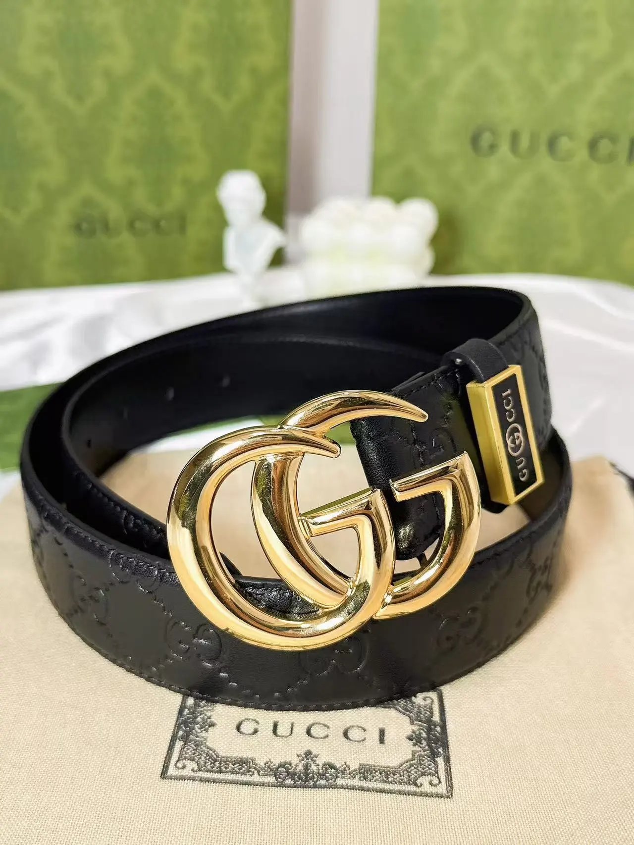  Louis Vuitton Gucci...Belt