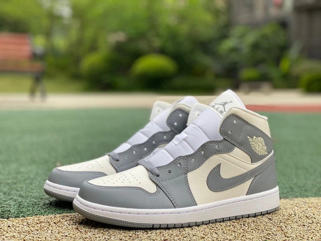 Jordan 1 Mid