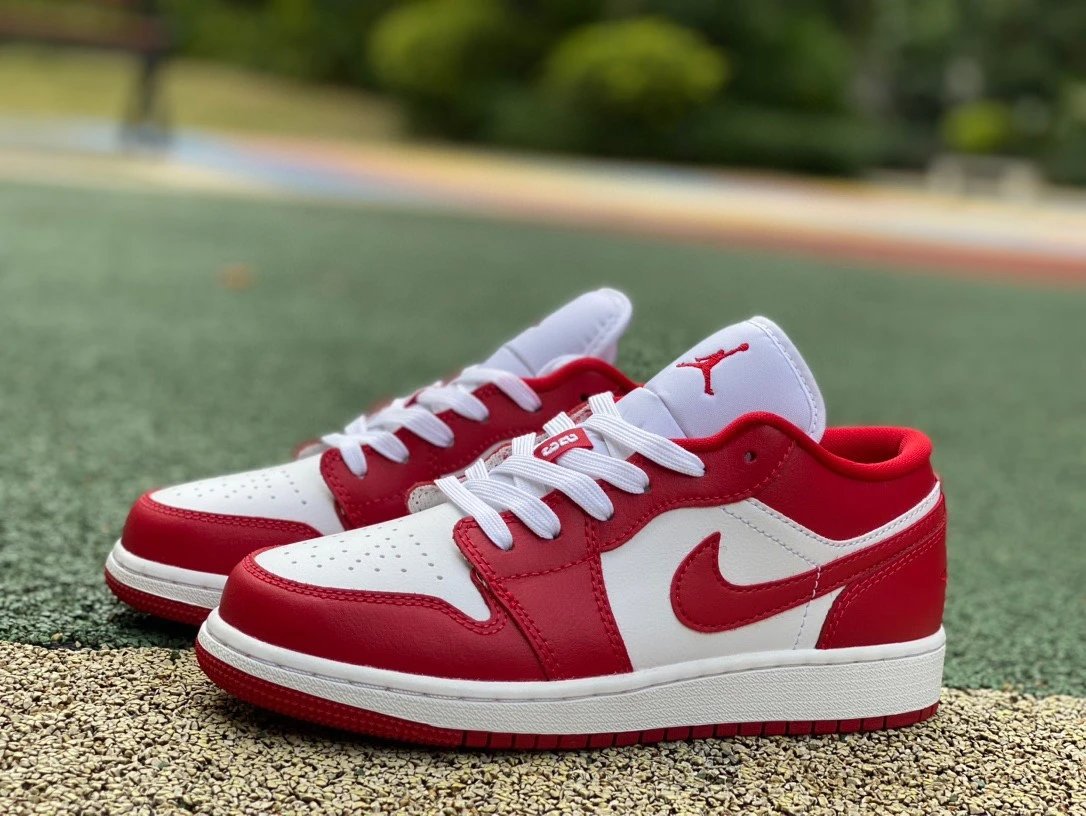 Jordan 1 Low