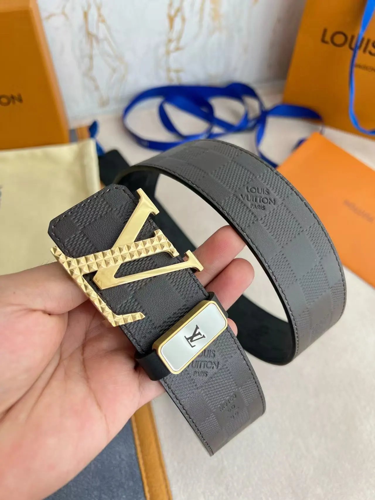  Louis Vuitton Gucci...Belt