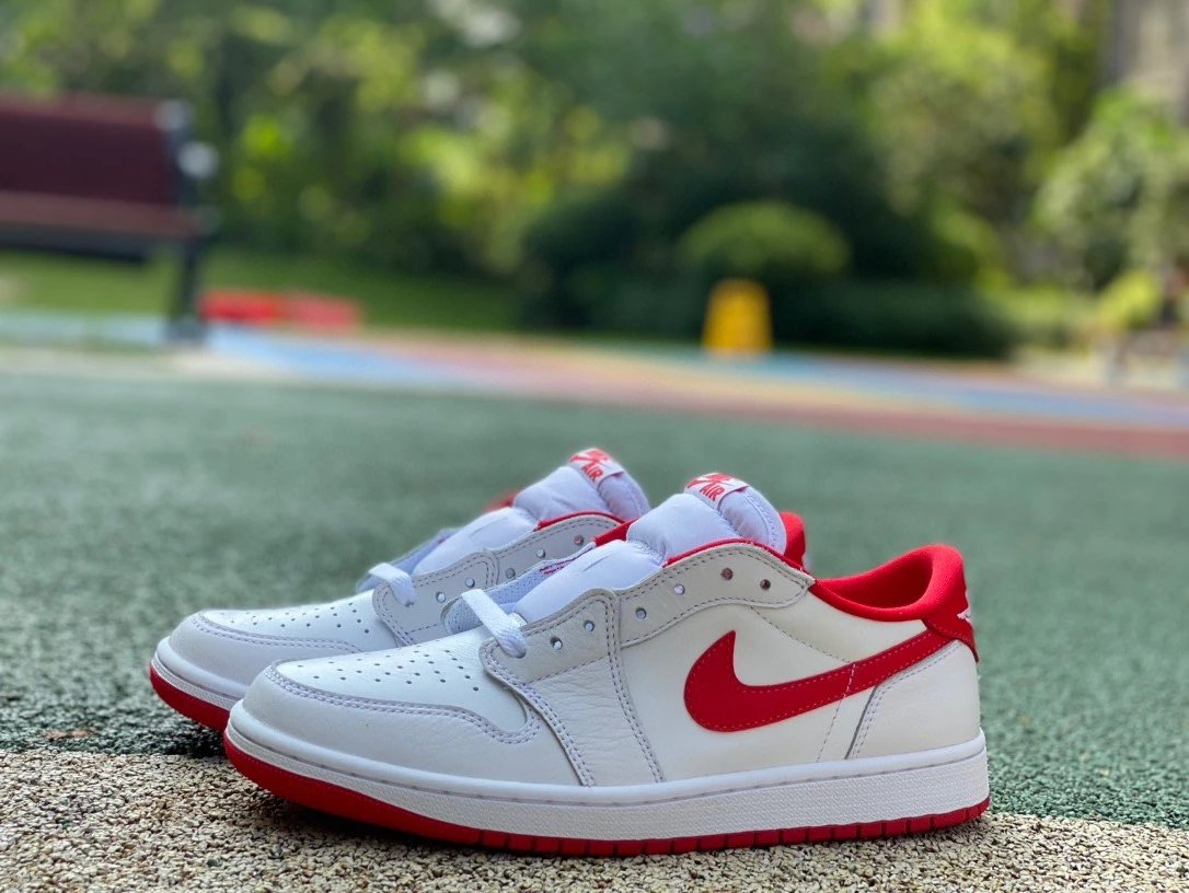 Jordan 1 Low