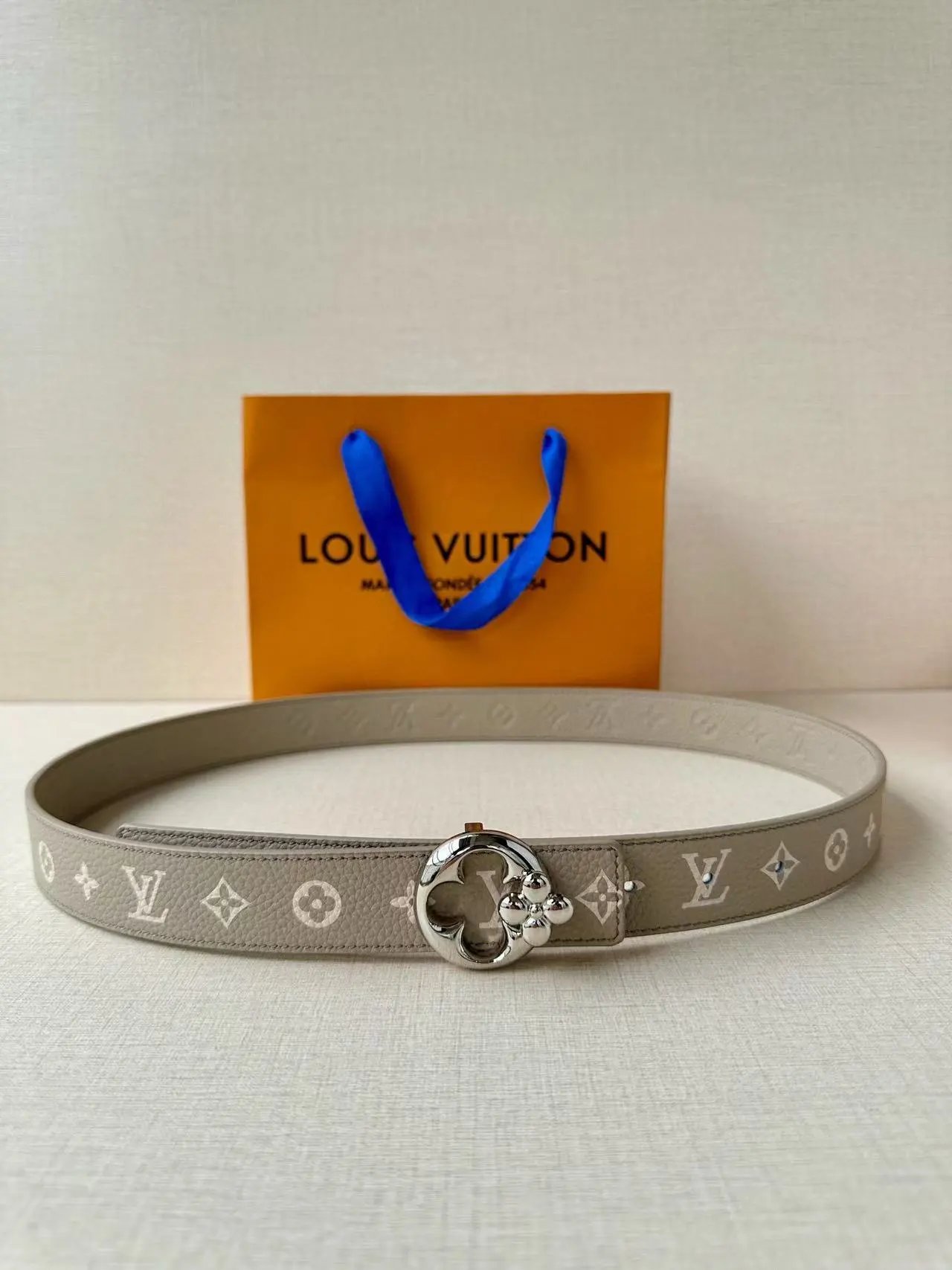  Louis Vuitton Gucci...Belt