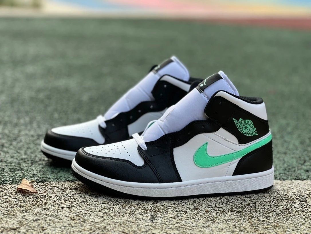 Jordan 1 Mid