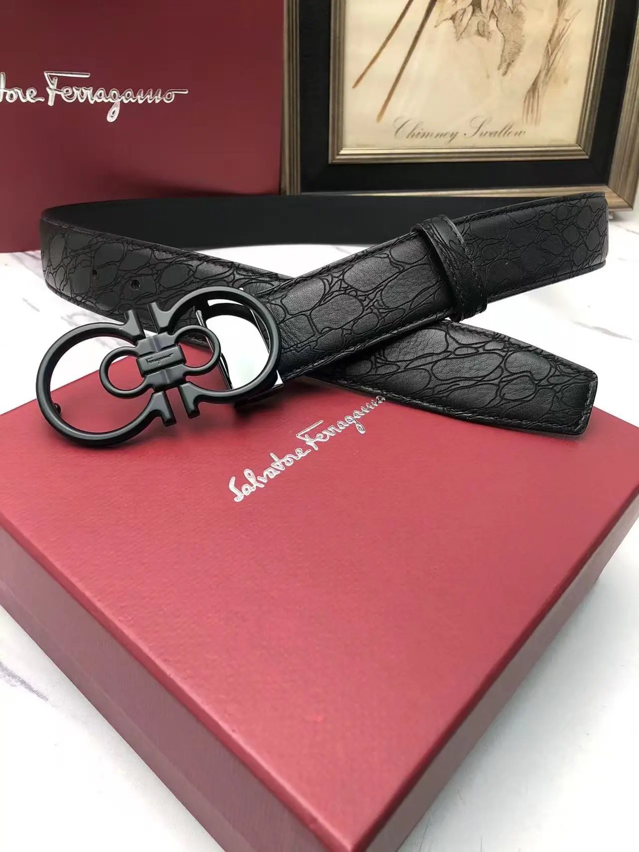 Gucci  Louis Vuitton...Belt