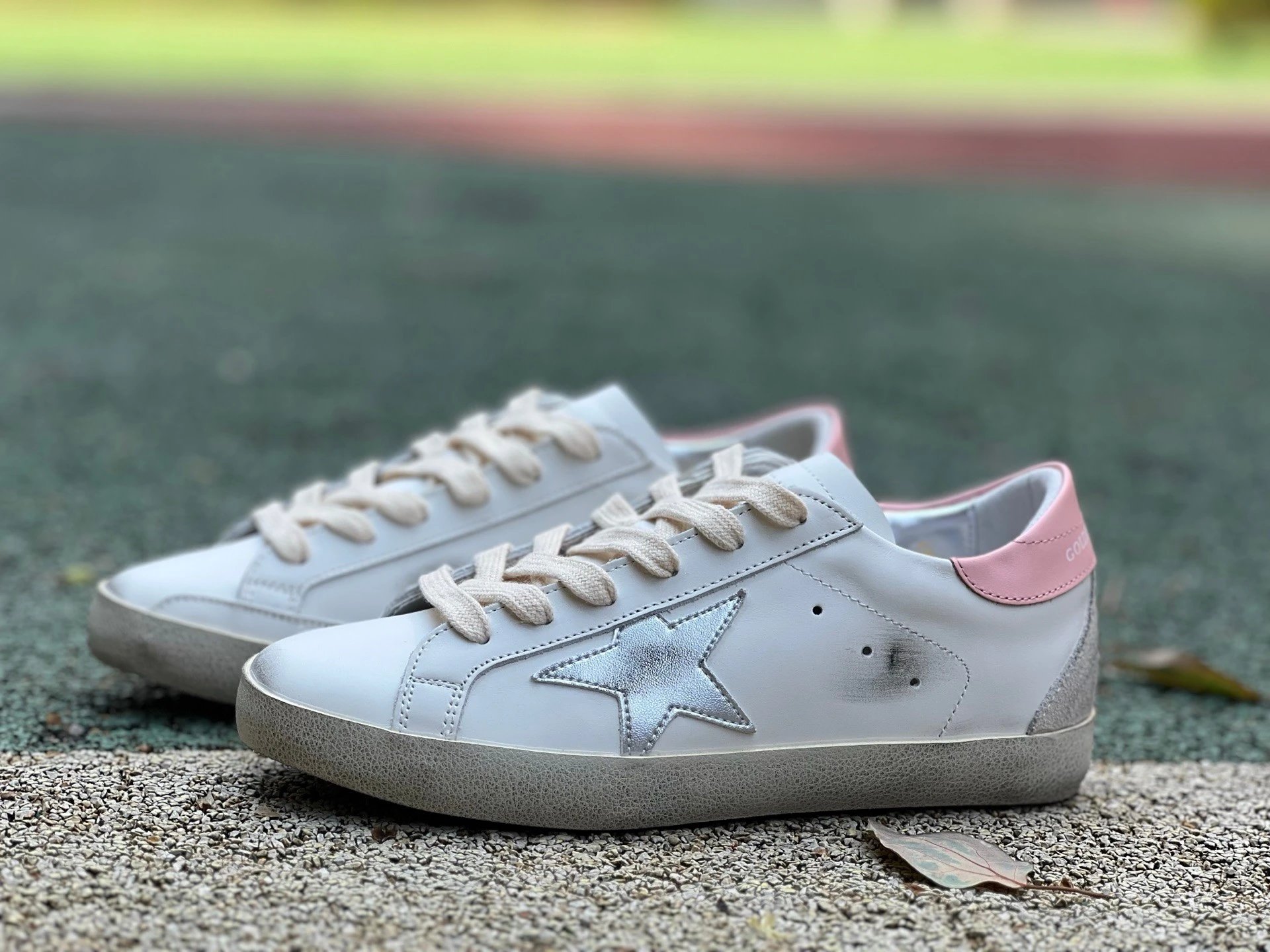 Golden Goose Super-Star