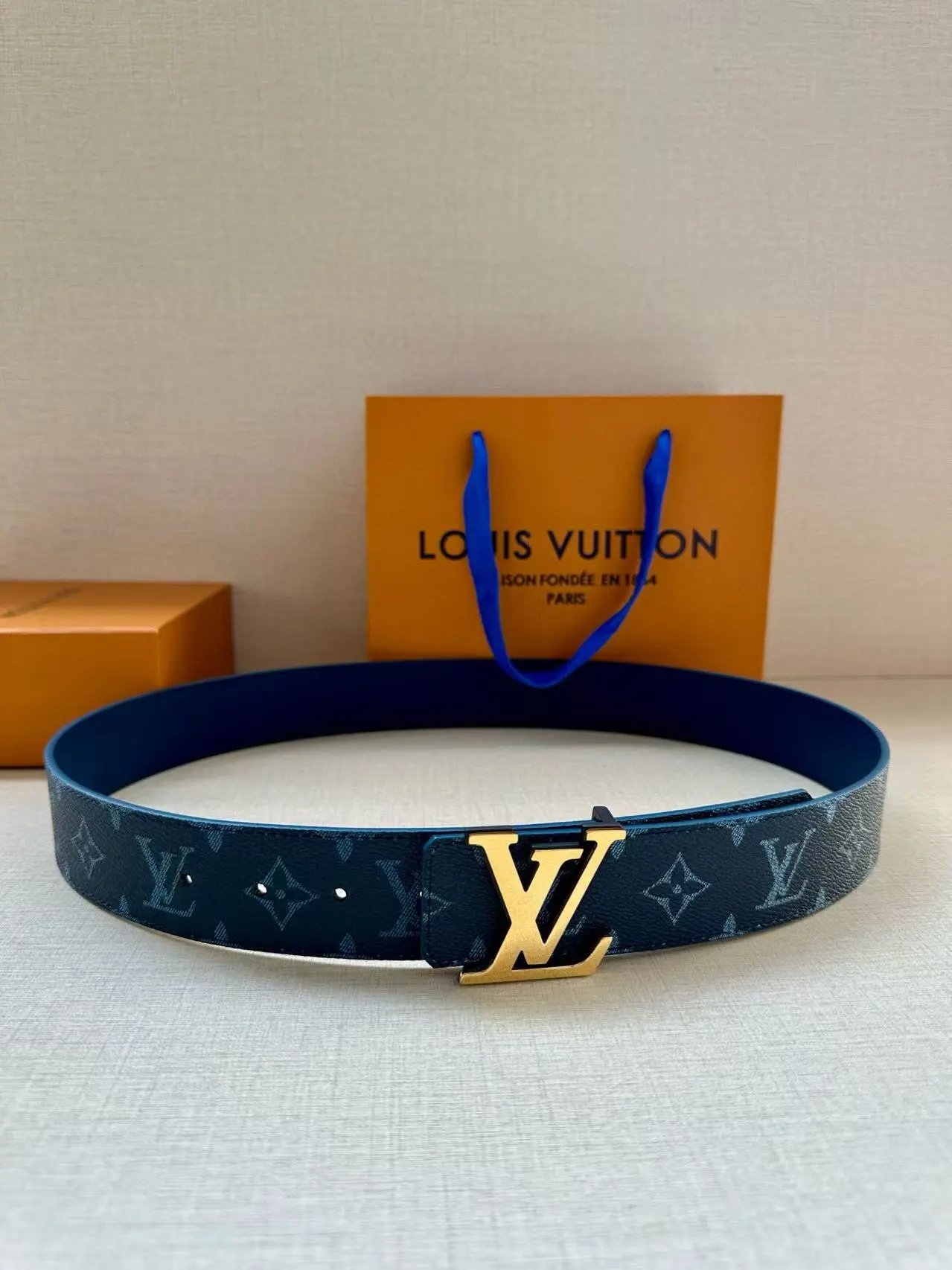 Fendi  Louis Vuitton... Belt