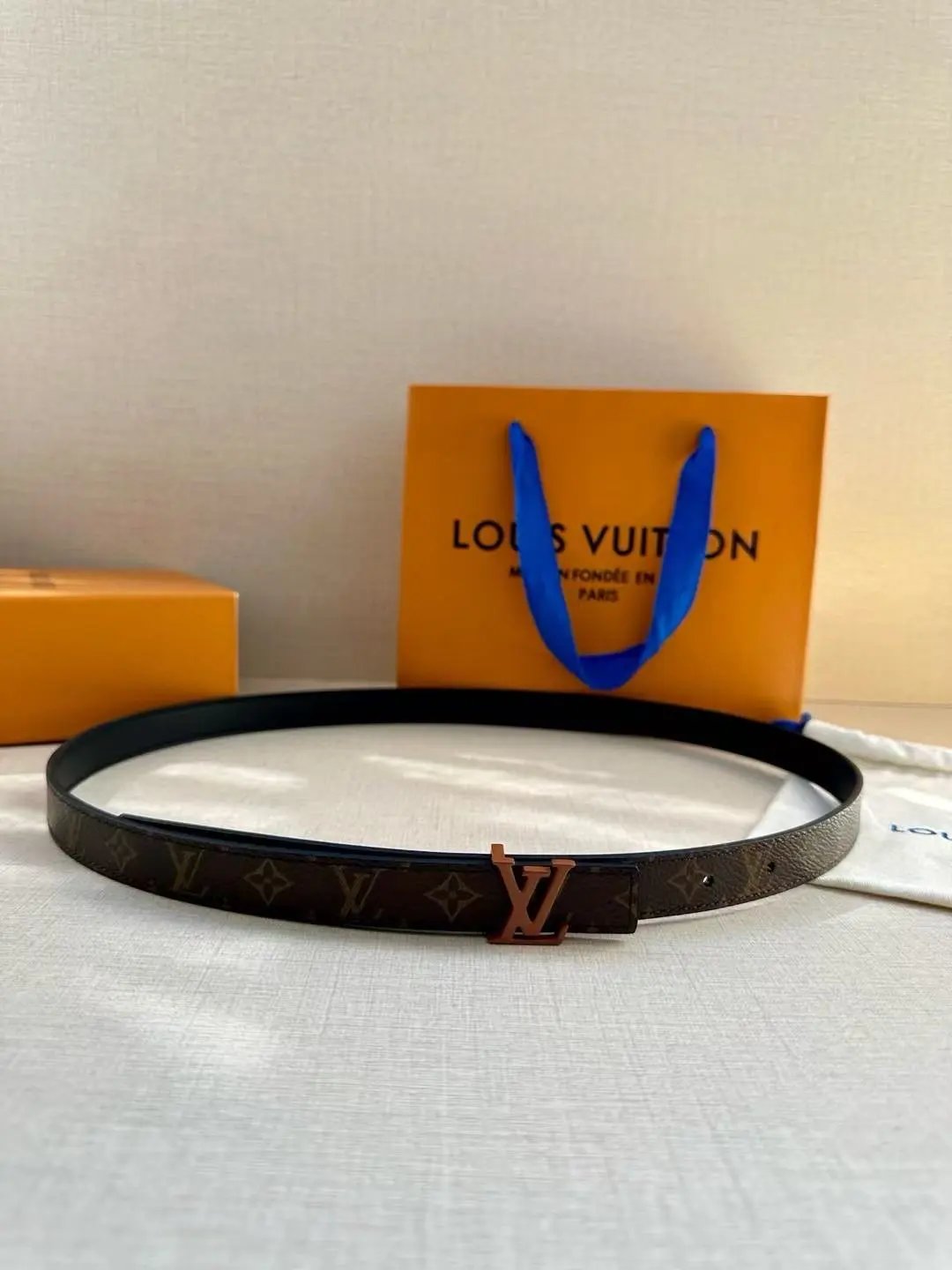 Fendi  Louis Vuitton... Belt
