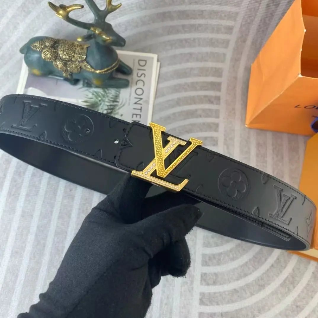  Louis Vuitton Gucci...Belt