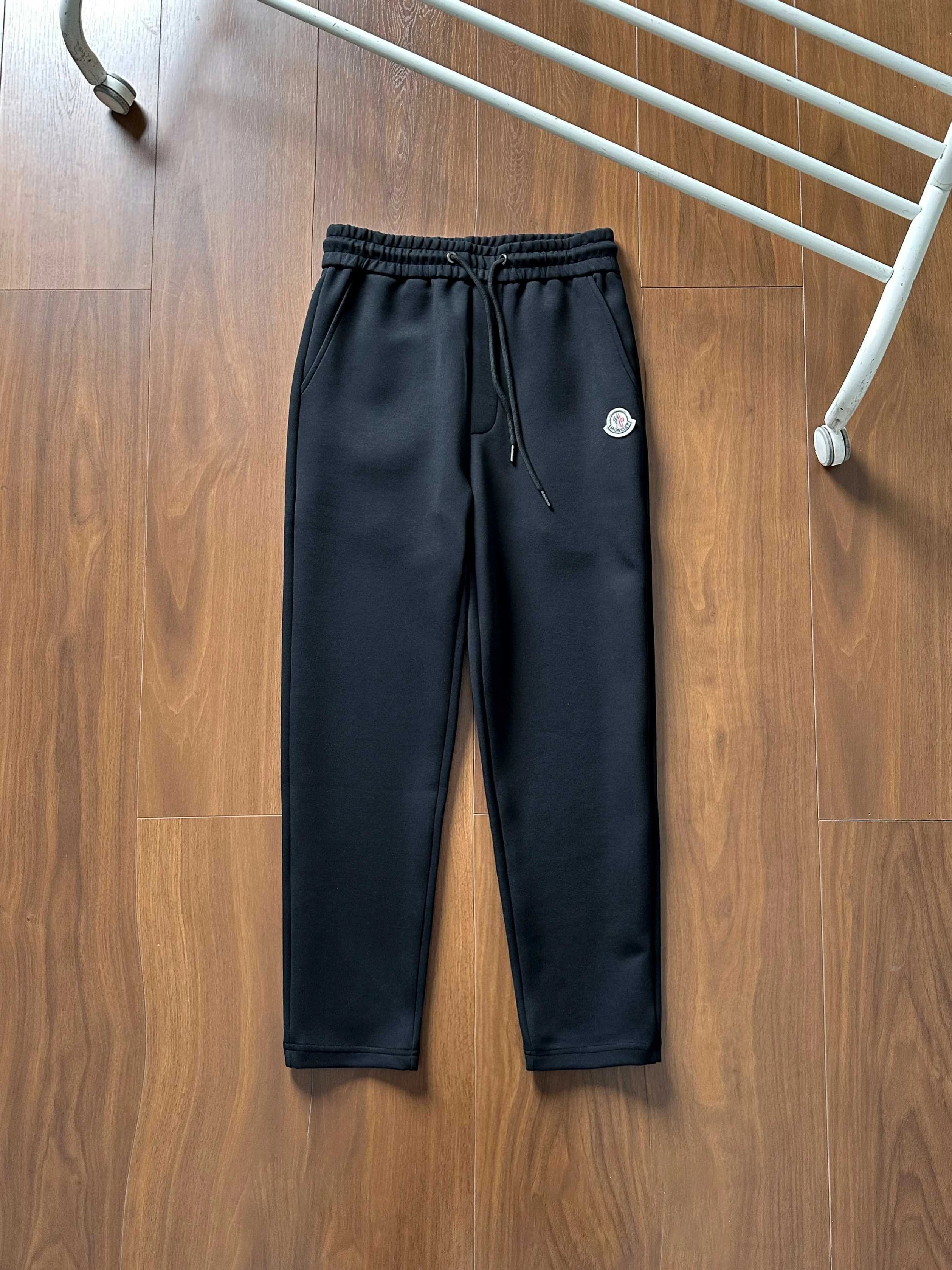 Gucci Pants