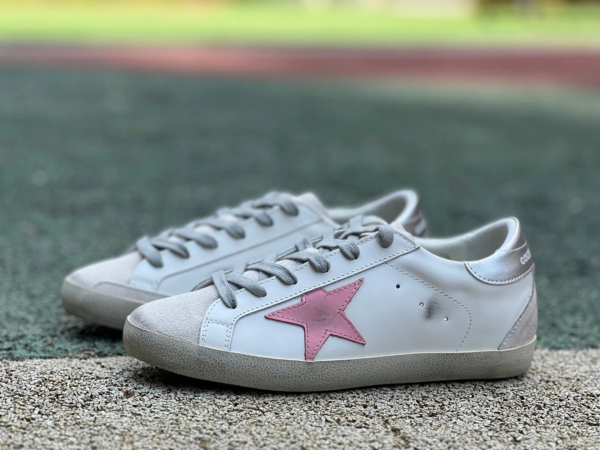 Golden Goose Super-Star