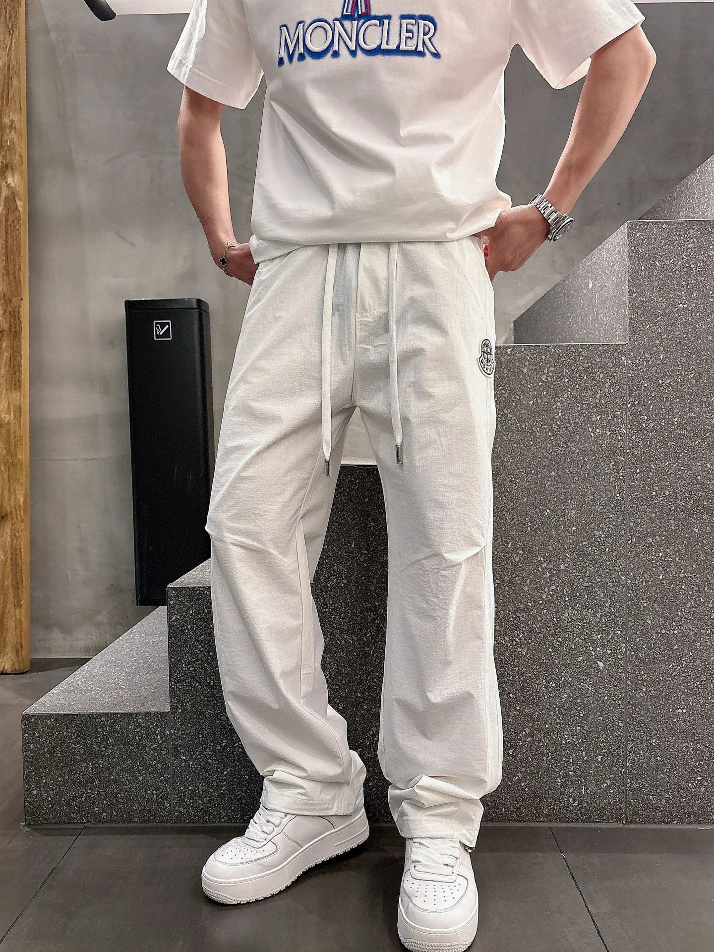 Gucci Pants