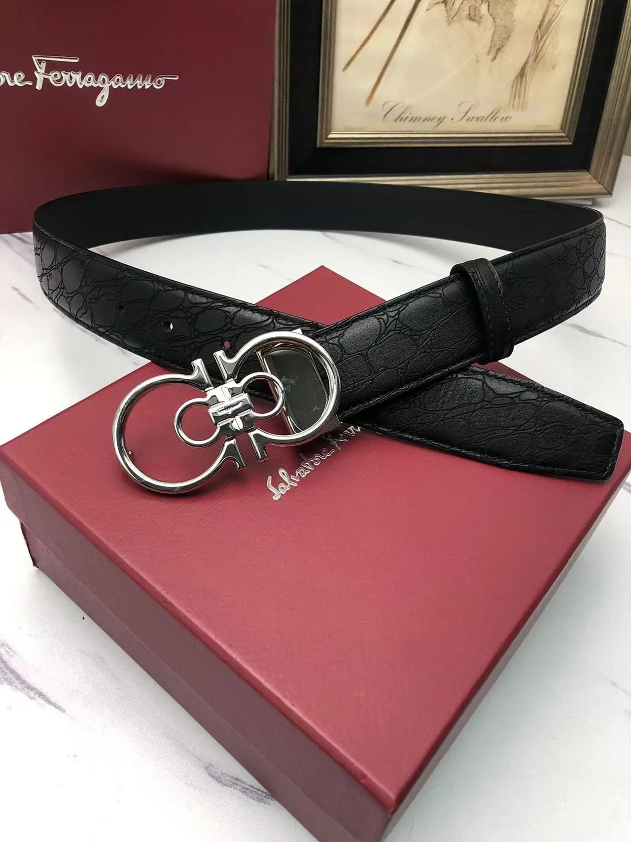 Gucci  Louis Vuitton...Belt