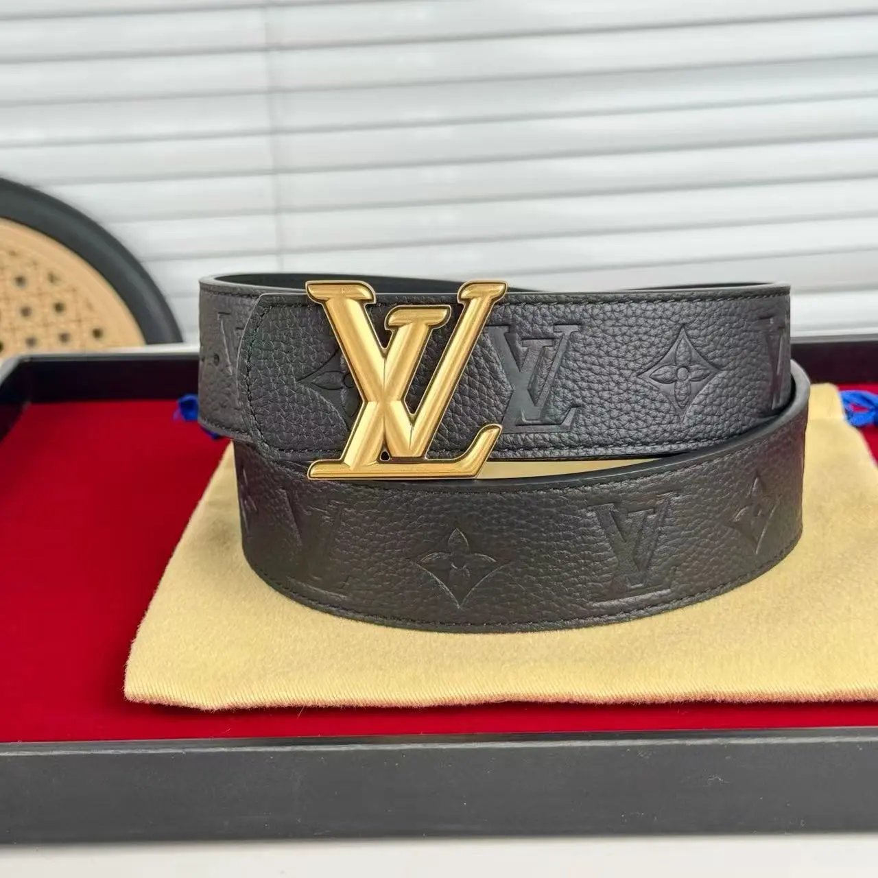  Louis Vuitton Gucci...Belt
