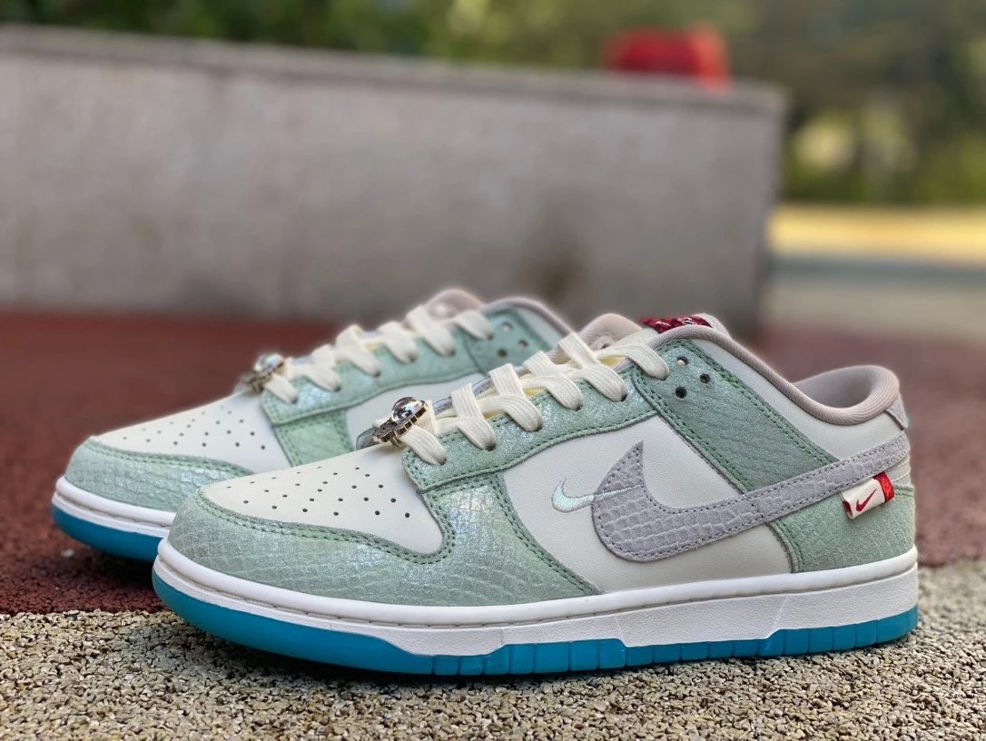 Nike SB Dunk Low