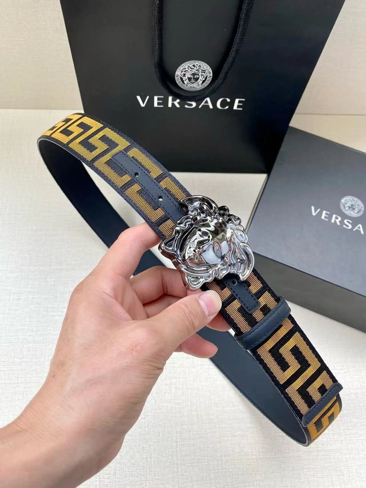  Louis Vuitton Gucci...Belt