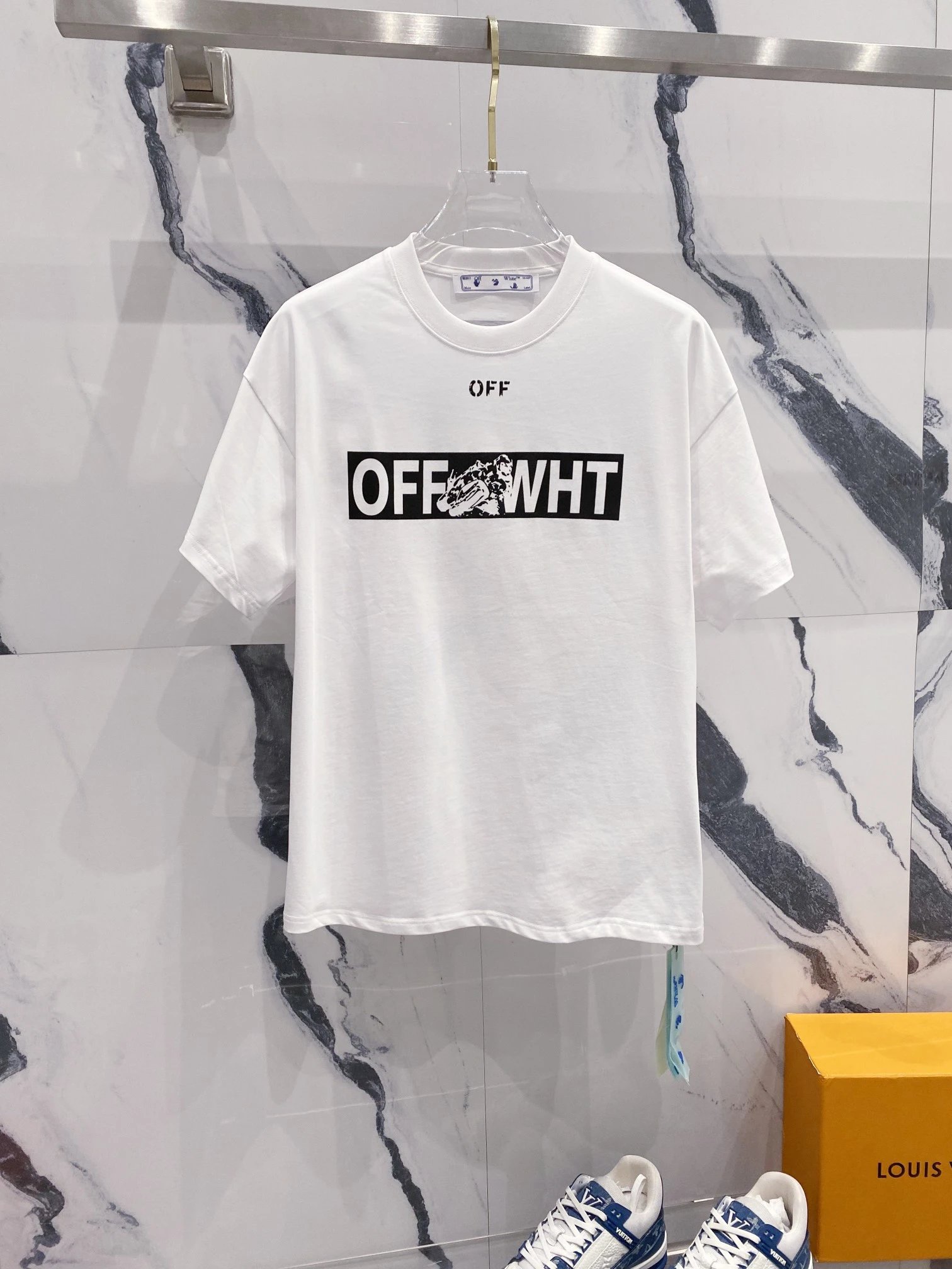  Off-White T-Shirts