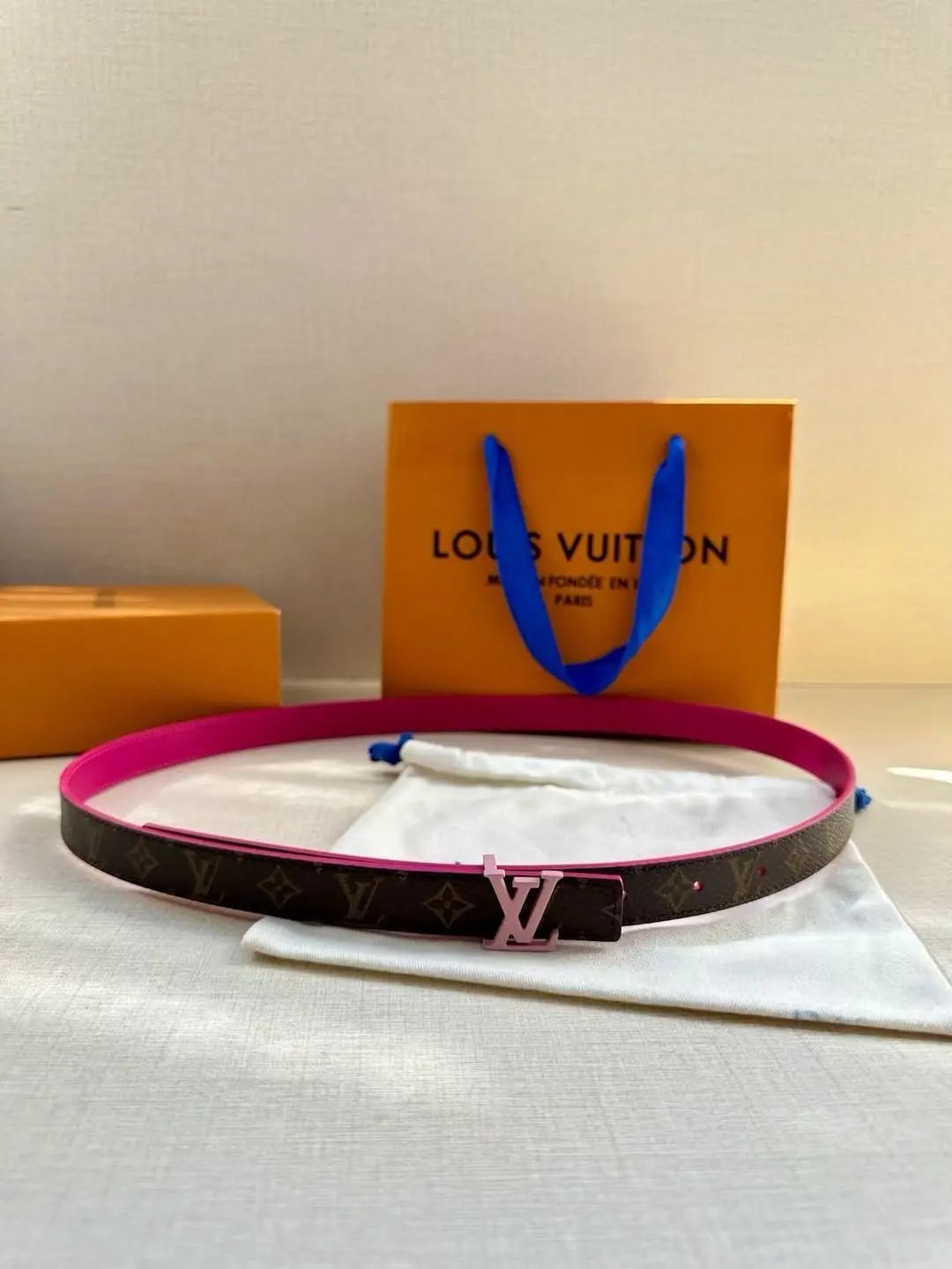 Fendi  Louis Vuitton... Belt