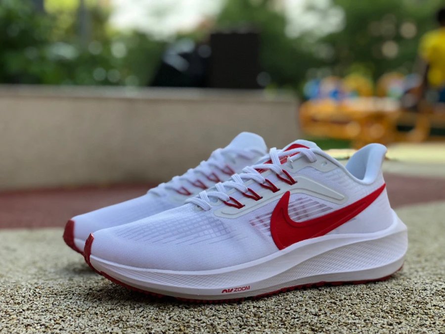 Nike Zoom Fly 4