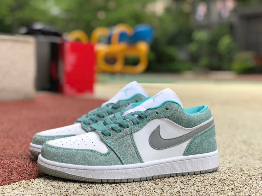 Jordan 1 Low