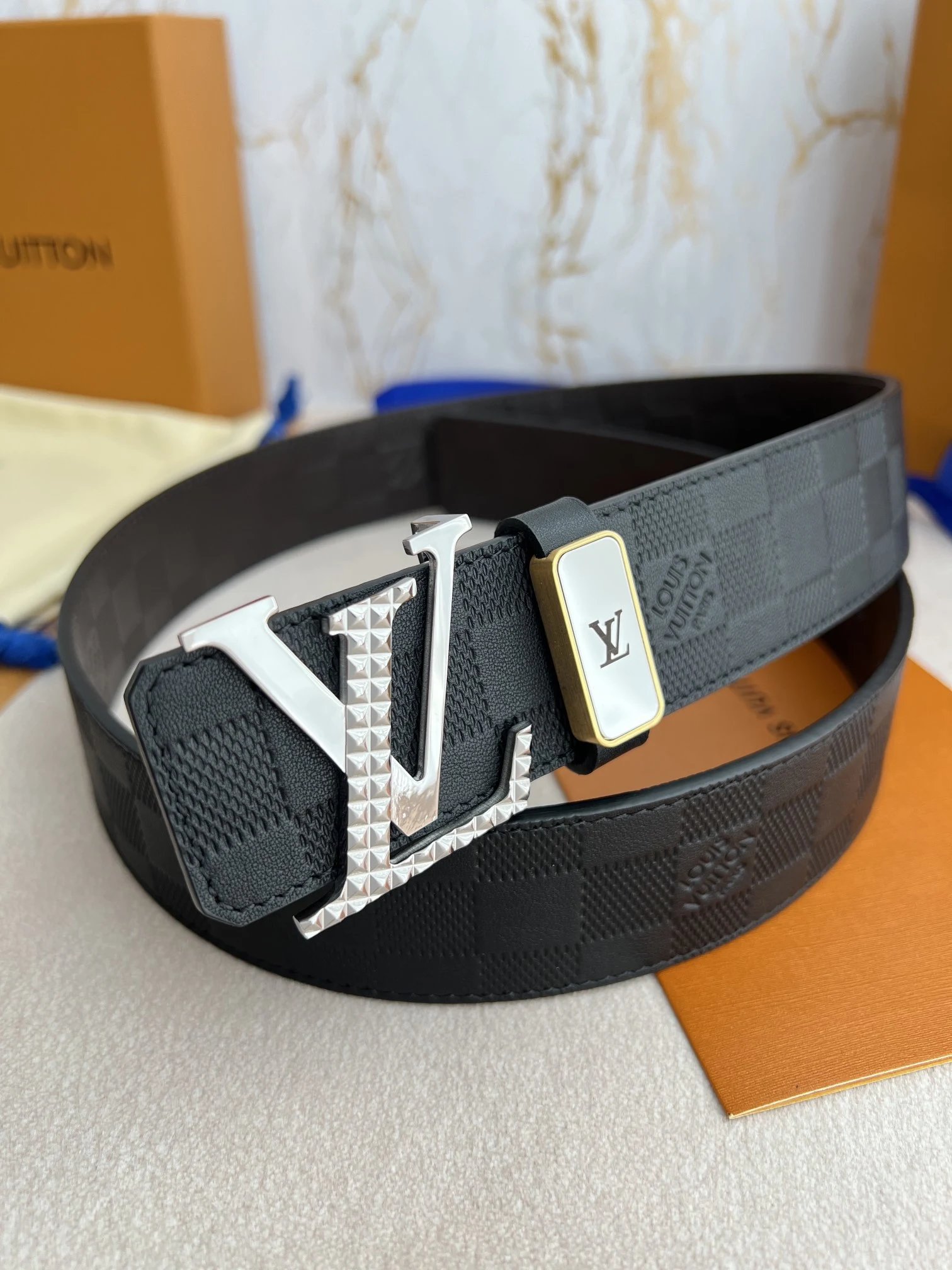 Louis Vuitton Dior...Belt