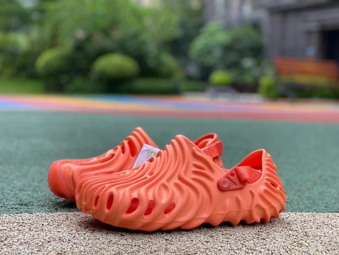 Salehe Bembury×Crocs Pollex Clog