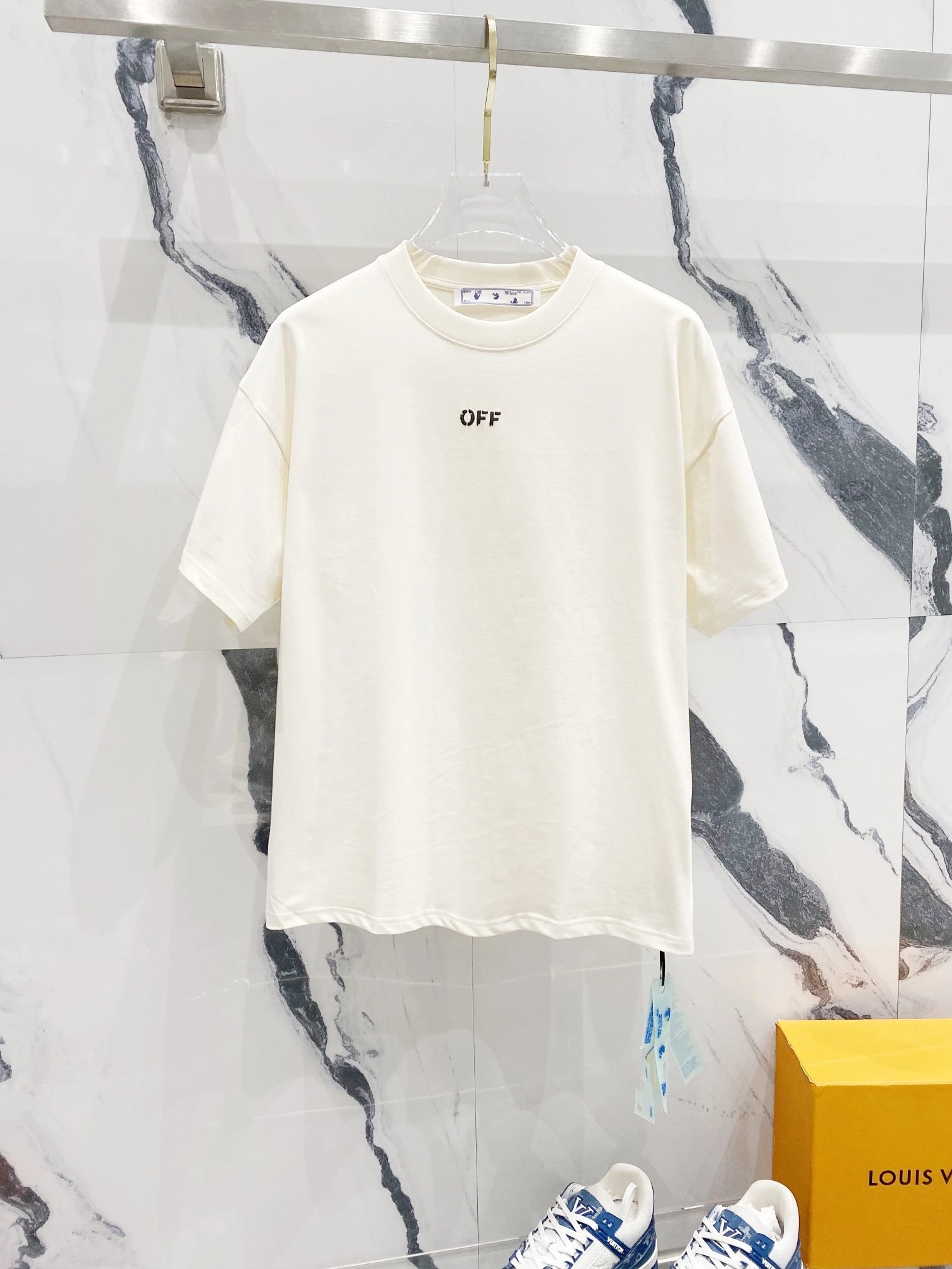  Off-White T-Shirts