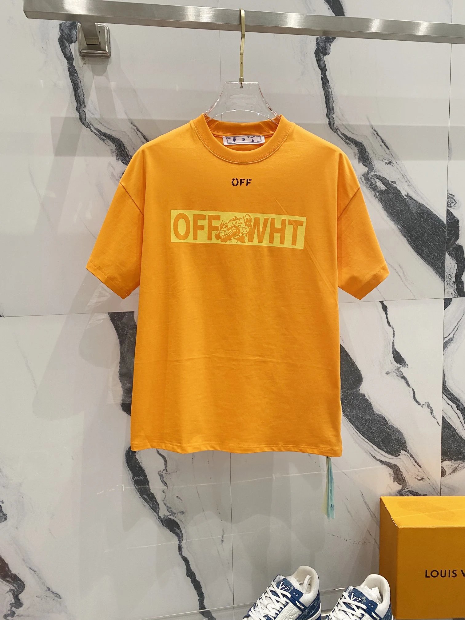  Off-White T-Shirts