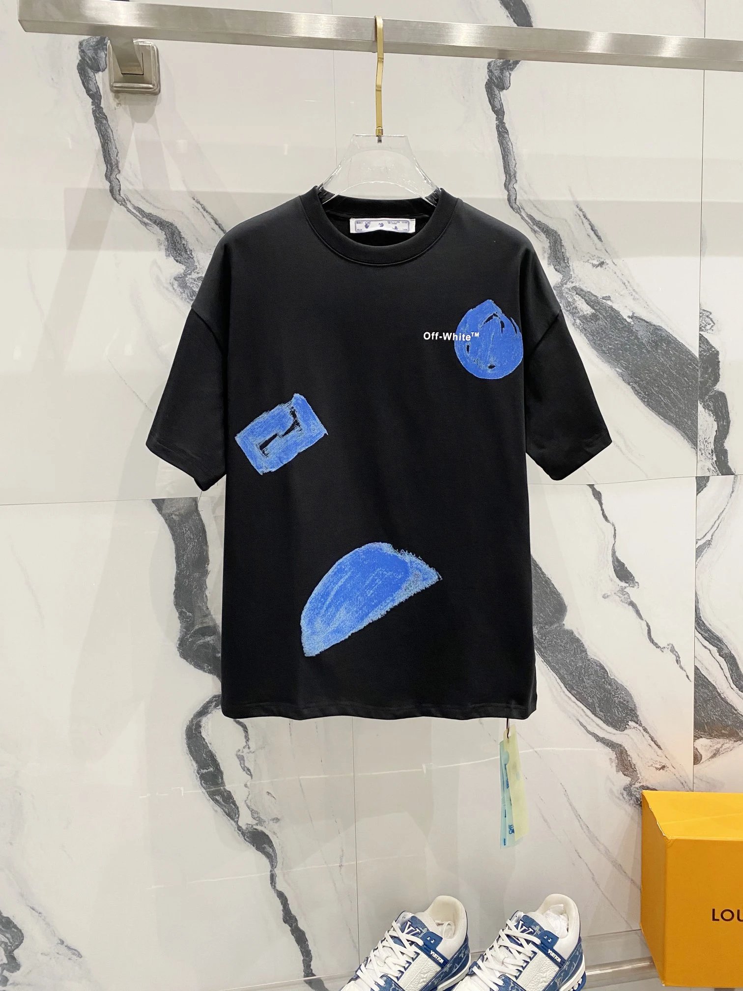 Off-White T-Shirts
