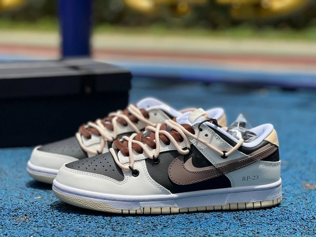 Nike Dunk Low Retro SE